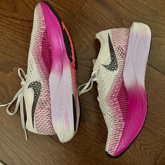 Nike Women's ZoomX Vaporfly Pink and White Athletic Running Shoes - Picture 5 of 8